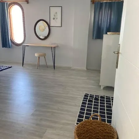 Mavi Ve Yesilin Sonsuz Tonu Φετιγιέ